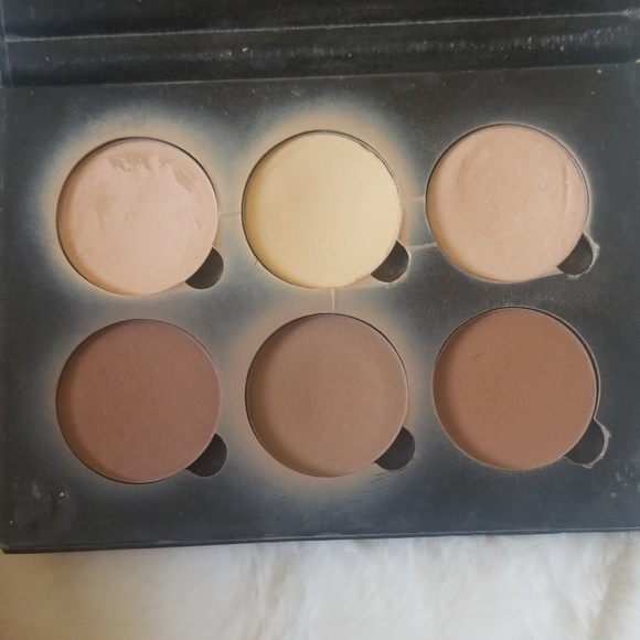Anastasia Beverly Hills contour kit - Picture 2 of 2